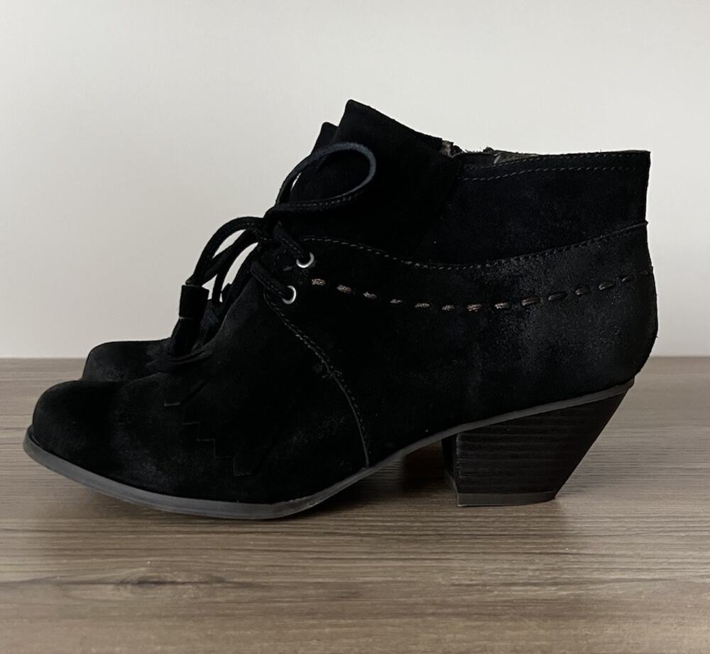 BC Faux Suede Black Tie Up Ankle Boots Heels Women’s Sz 9 With Box, Some Wear